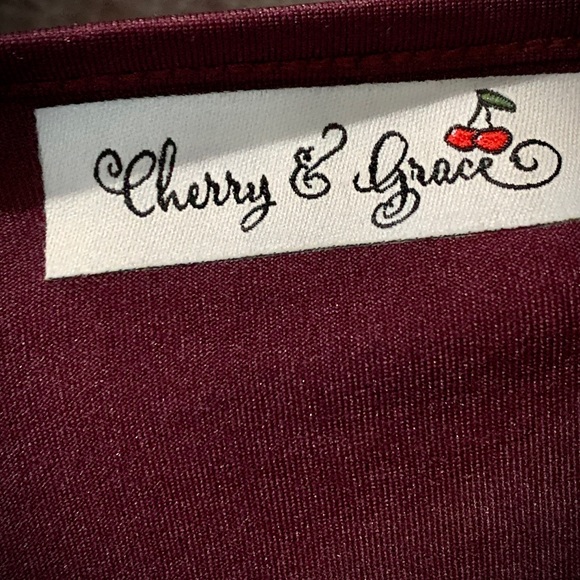 Butterfly sleeve top - Picture 3 of 3